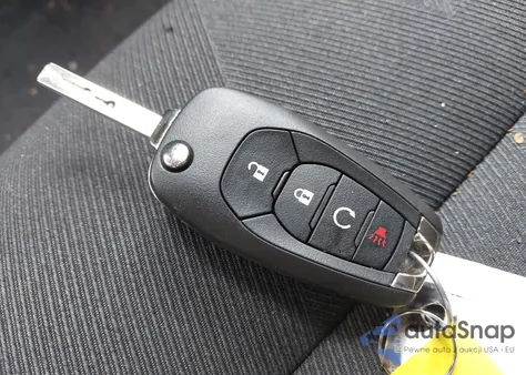 2025 Chevrolet Trax Fwd Ls z USA, uszkodzony, nr VIN KL77LFEP6SC193252